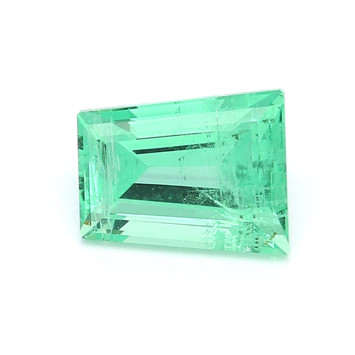 3.03 VI1 Trapezoid Green Emerald